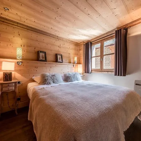 5 Bedrooms Le Praz Courchevel