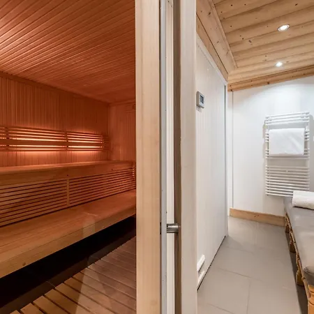 5 Bedrooms Le Praz Chalet