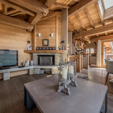 5 Bedrooms Le Praz Courchevel